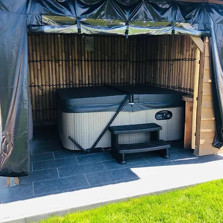 Luxe Glamping Moonlight